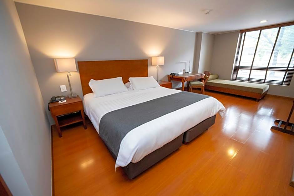 Hotel Estelar Suites Jones