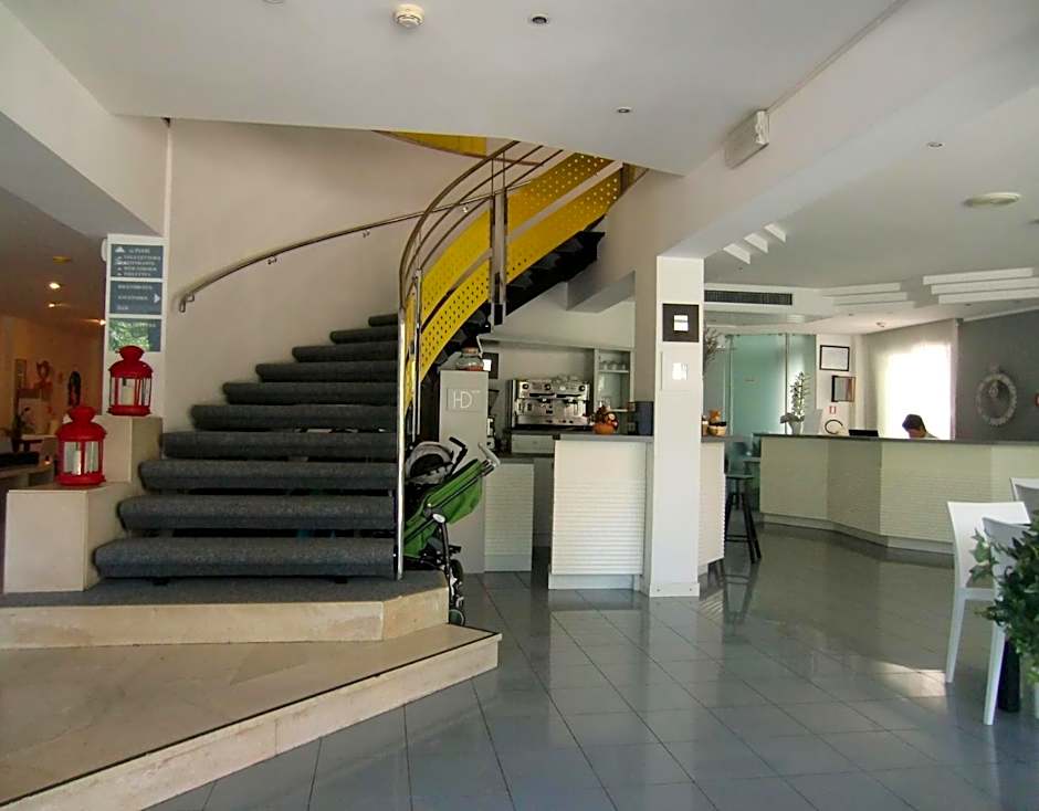 Hotel Desire'