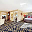 Hilton Suites Chicago Oak Brook