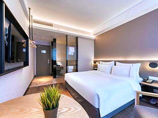 Tiangang Manfei Hotel (Lianfeng Road Branch, Ningbo Railway Station)