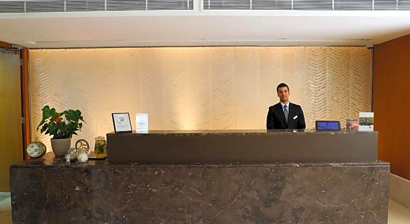 Alqasr Metropole Hotel