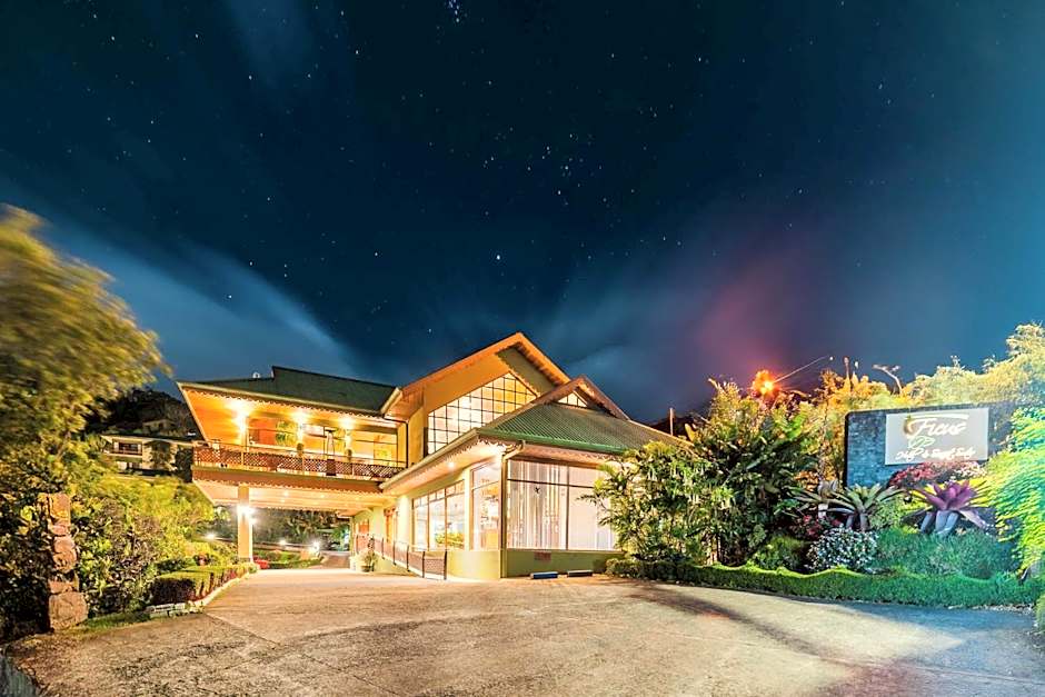 Ficus Sunset Suites