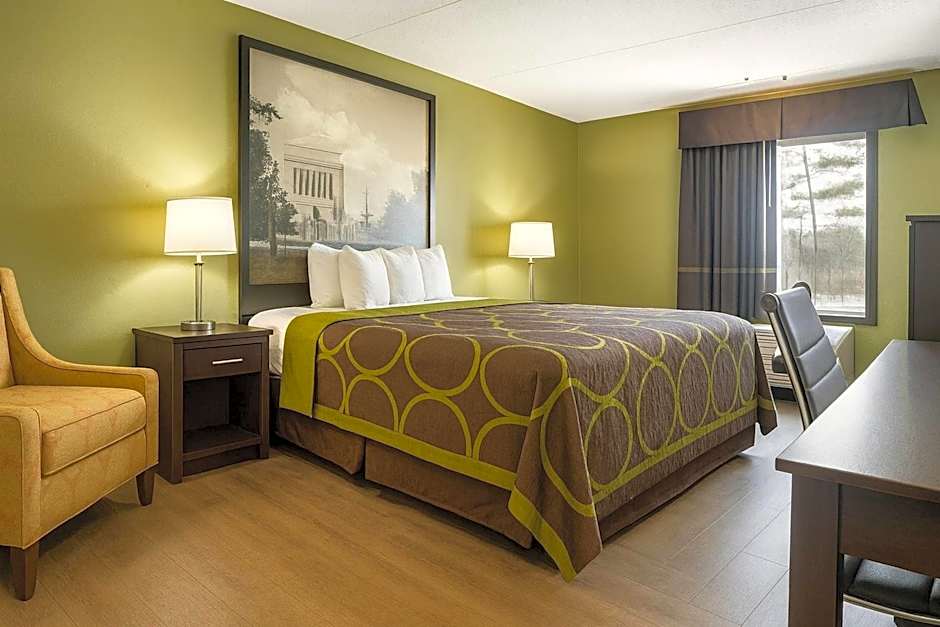 Super 8 by Wyndham Indianapolis South
