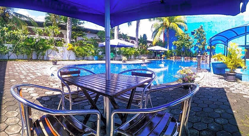 Mahkota Hotel Genteng