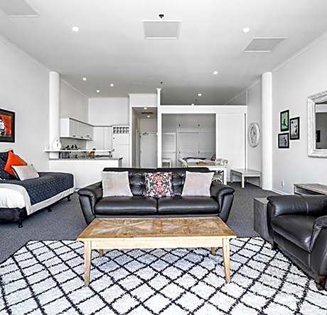Auckland Waterfront Serviced Apartments on Prince's Wharf