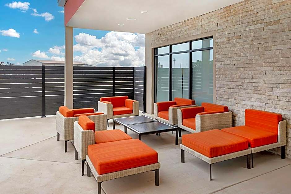 Best Western Plus Executive Residency Carlsbad Hotel