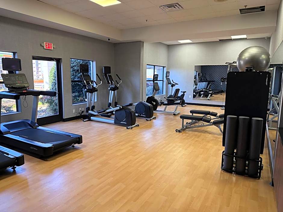 Sky Point Hotel & Suites - Atlanta Airport