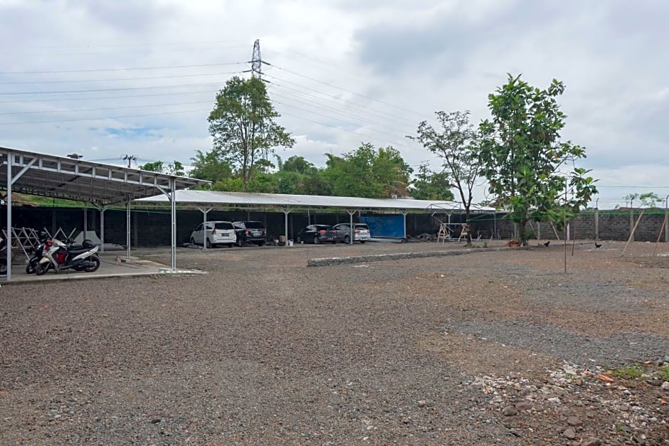 RedDoorz Syariah Plus @ Perintis Guesthouse Tasikmalaya