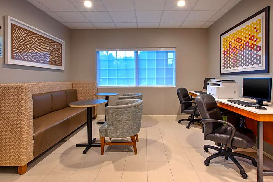 Holiday Inn Express & Suites Absecon-Atlantic City Area By IHG