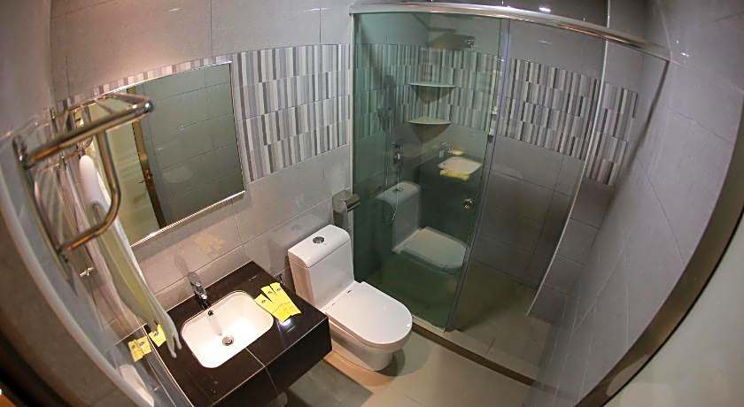 Pantai Regal Hotel