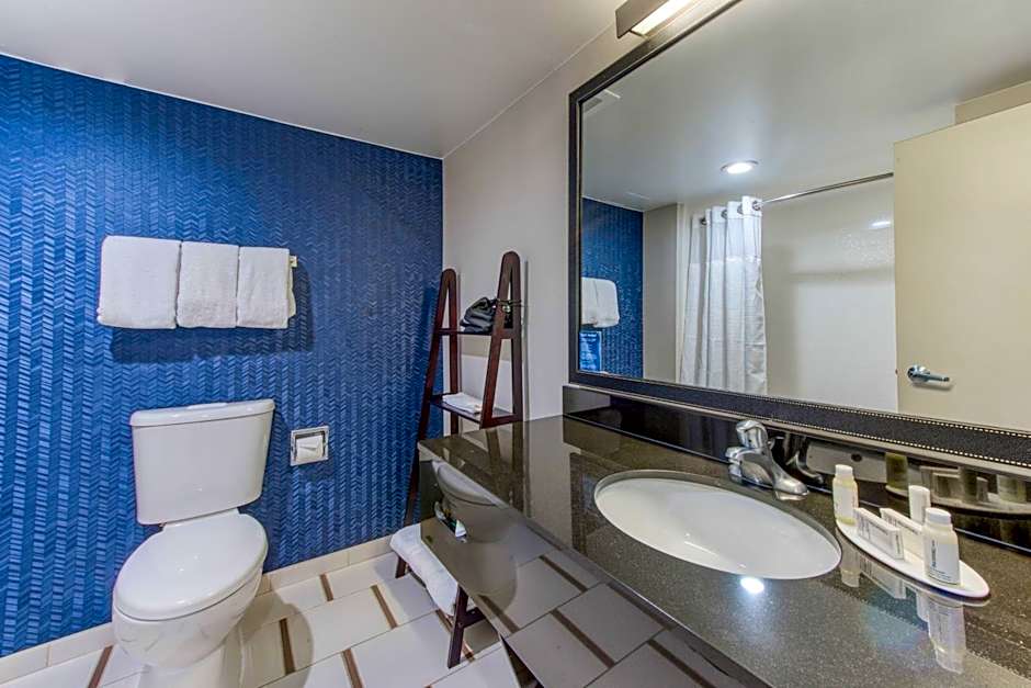 Fairfield Inn & Suites by Marriott Raleigh Crabtree Valley