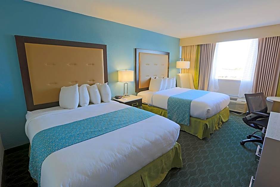 Wyndham Garden Kenosha Harborside