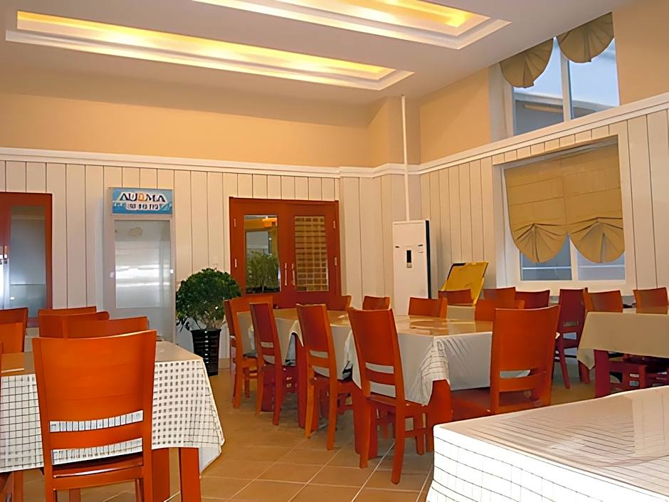 GreenTree Inn Qinhuangdao Olympic Center Express