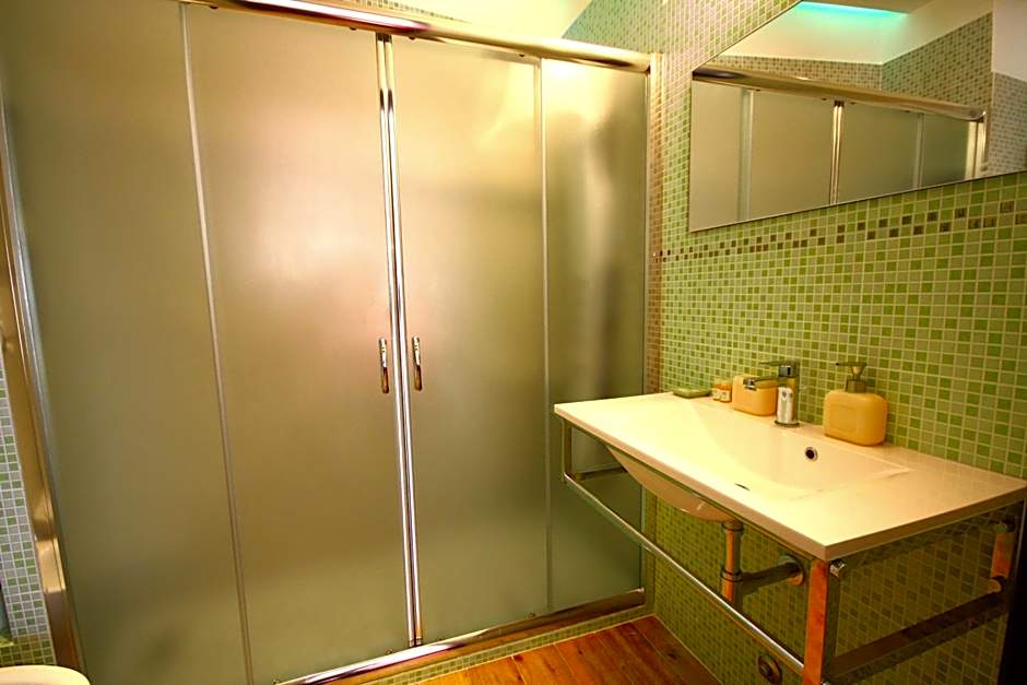 Passenger Vatican Relais