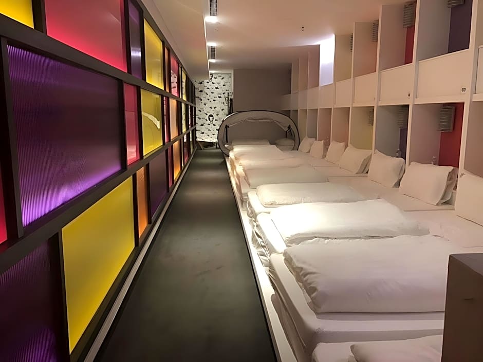 CHECK inn Express New Taipei Tamsui