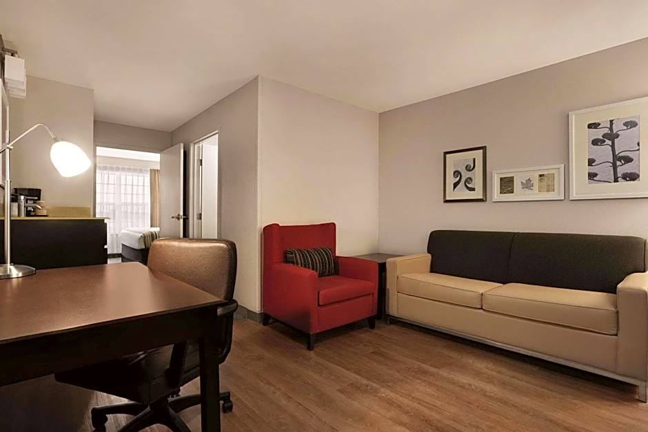 Country Inn & Suites by Radisson, Bowling Green, KY