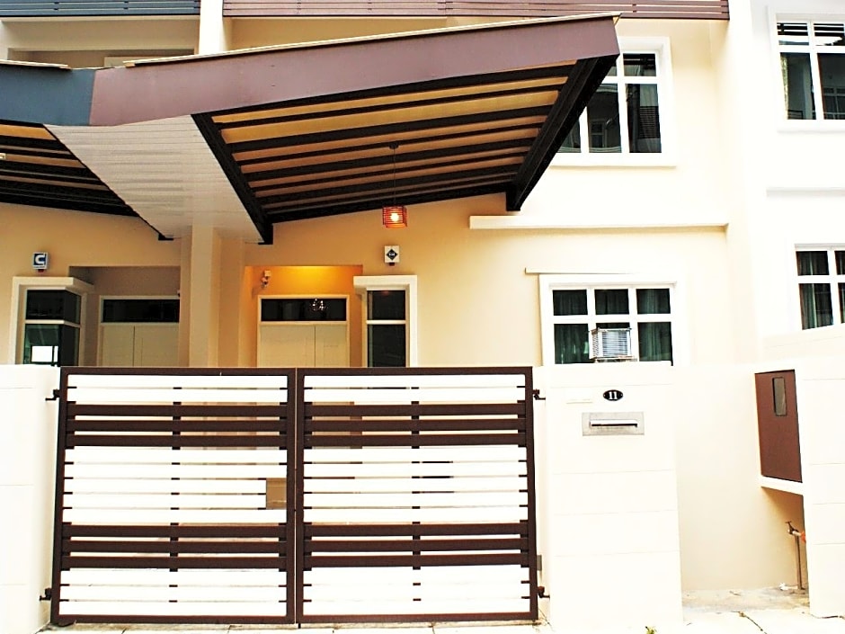 Shamrock Seaview 11 Beach Villa