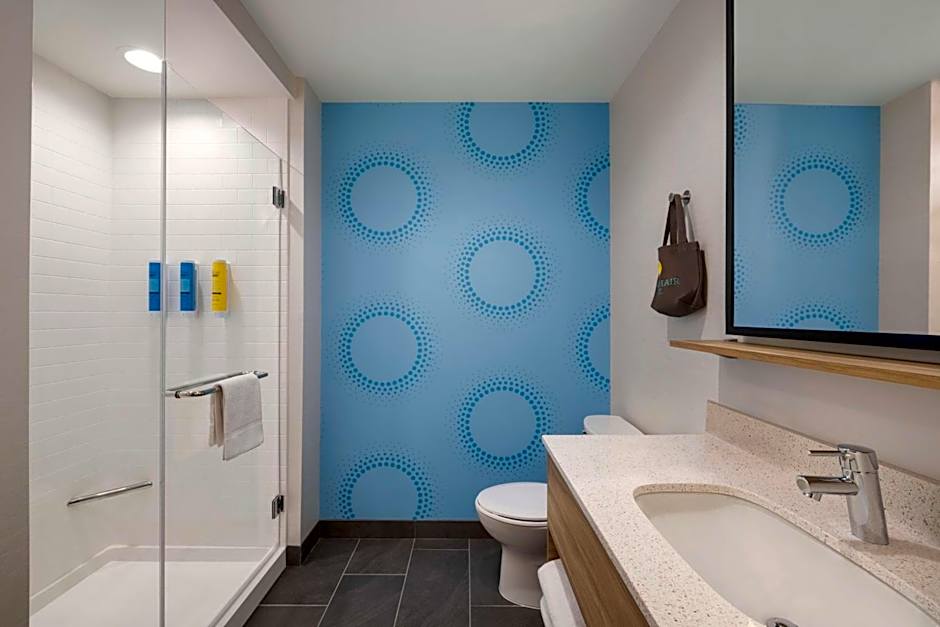 Tru by Hilton Charlotte Tyvola I-77