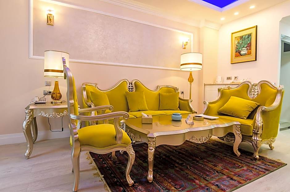 Phoenicia Royal Hotel