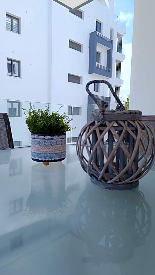 Larvella Estia Luxury Suites