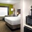 Holiday Inn Express Lawrence By IHG