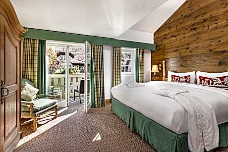 Juniper Hotel Room 1 King ADA