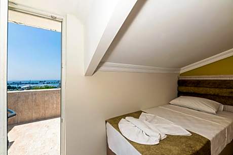 Deluxe Single Room with Sea View