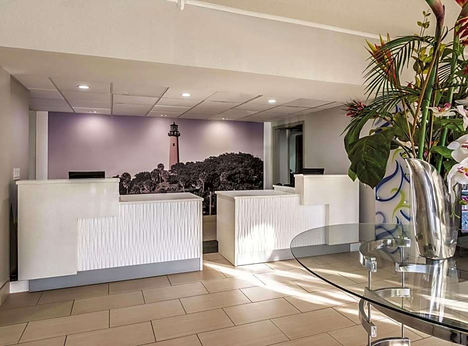 La Quinta Inn & Suites by Wyndham Jupiter