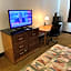 Brentwood Inn & Suites