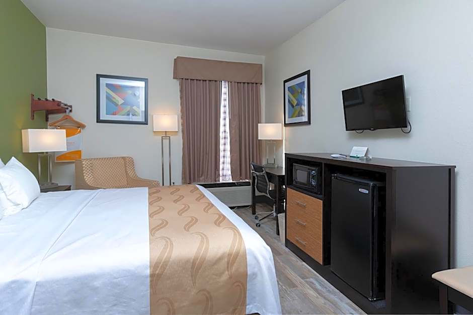 Quality Inn & Suites