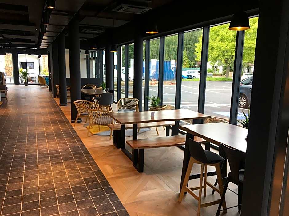 ibis Styles Valenciennes Petite Foret