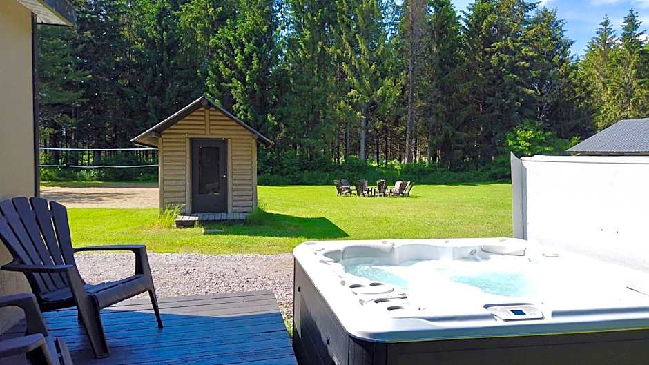 Les Chalets Tourisma - Chalet en bois rond avec spa - Chalet du 4e