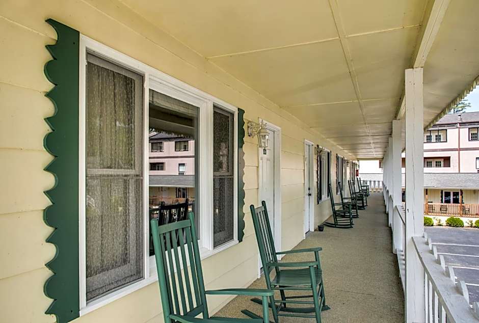 Boxwood Lodge Blowing Rock near Boone-University