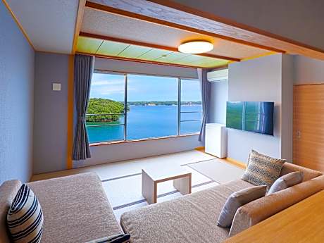 Sea Side Superior Japanese-Western-Style Twin Room with 8 Tatami, Shared Bathroom, Non-Smoking