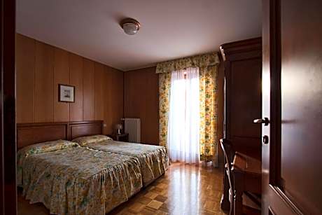 Double or Twin Room with Balcony