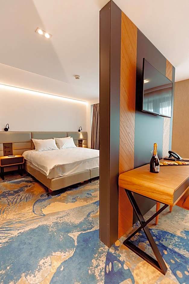 Hotel Alexandrion Experience