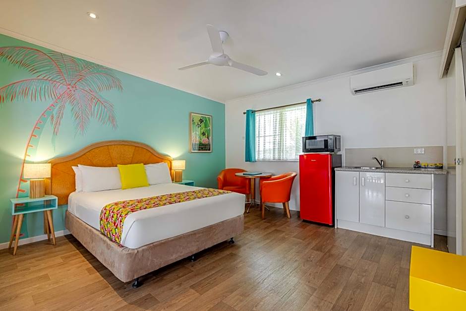 Port Douglas Motel