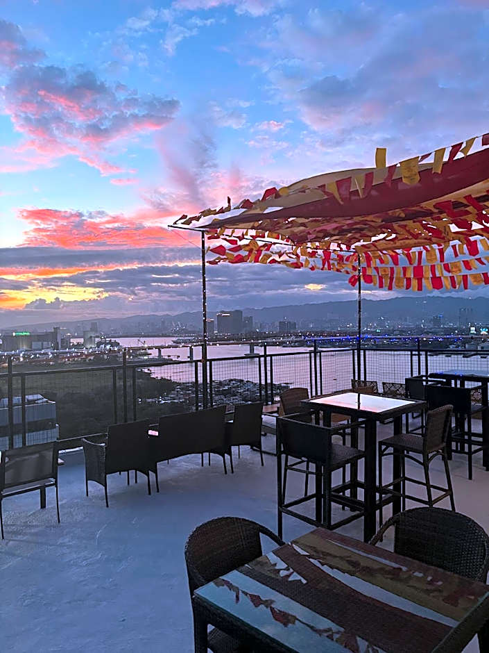 Sempre Premier Inn Mactan Airport Hotel