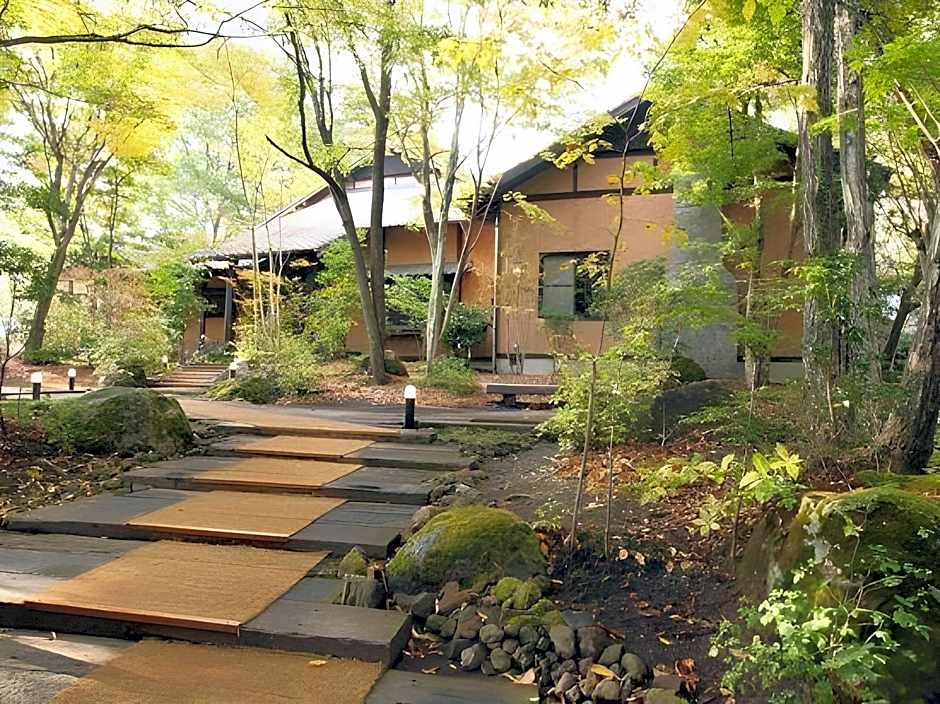 Yufuin Ryokan Sansoh Warabino