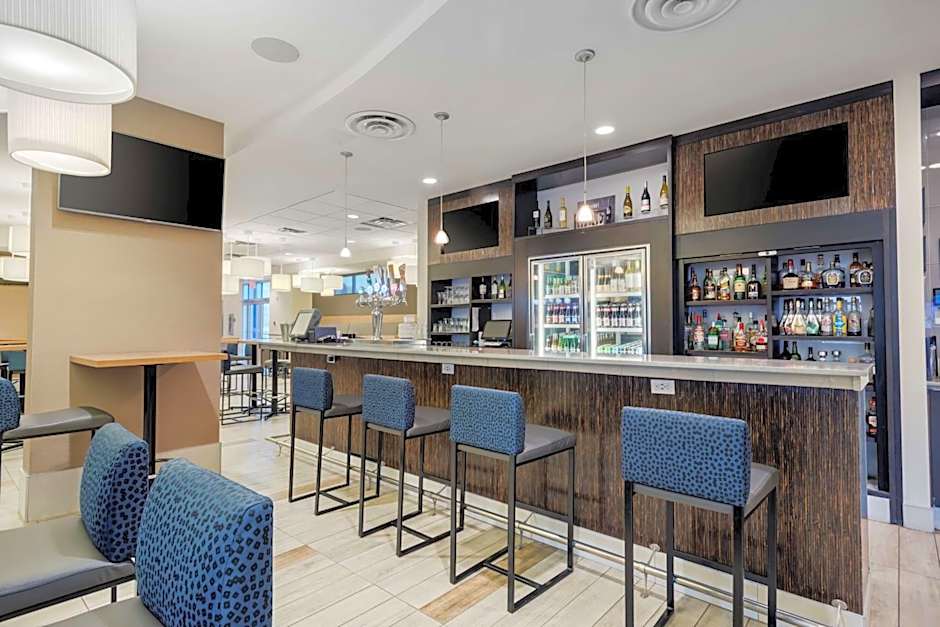 Best Western Plus Sawridge Suites