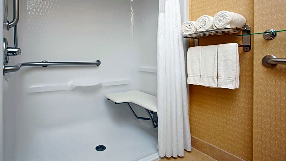 Holiday Inn Express and Suites Allentown West By IHG