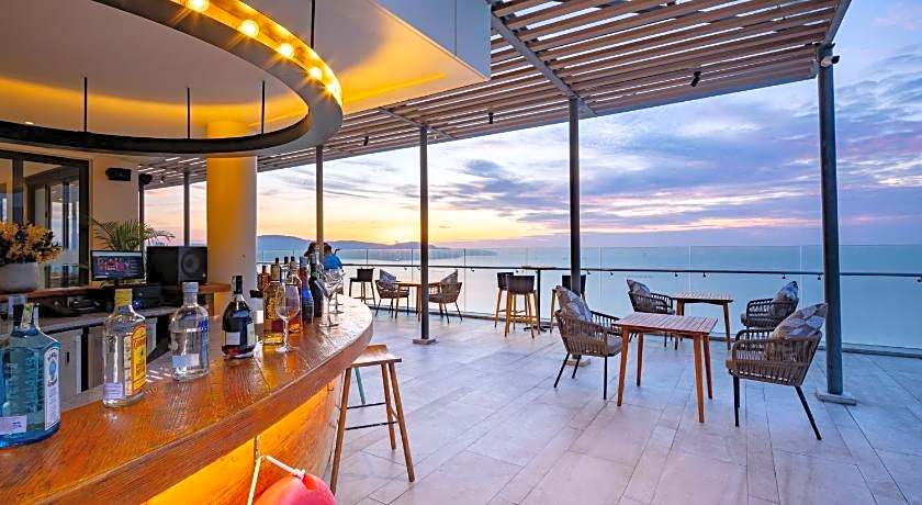 Anya Premier Beachfront Hotel Quy Nhon