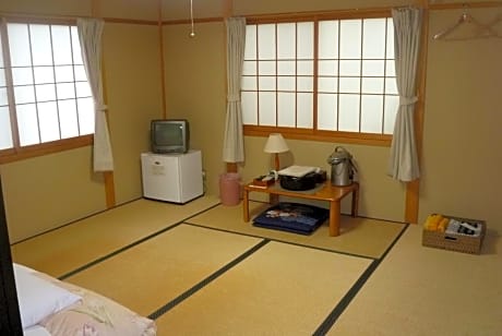 Japanese-Style Twin Room
