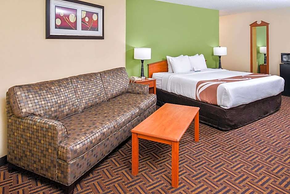 Quality Inn Bolingbrook I-55