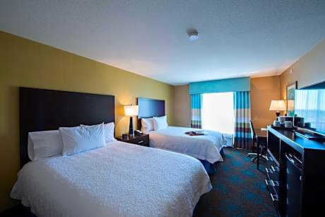 Queen Room with Two Queen Beds (4 Adults)