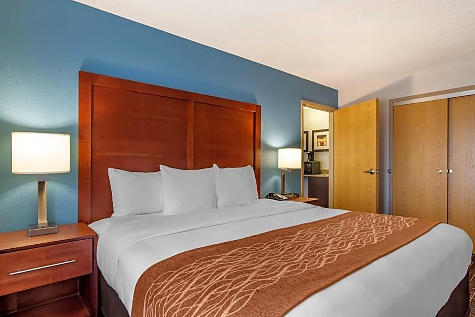 Comfort Inn & Suites Lees Summit -Kansas City