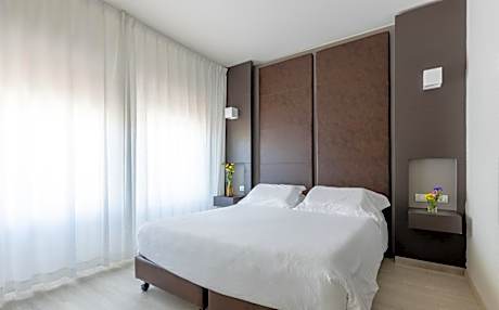 Two-Bedroom Suite - Annex