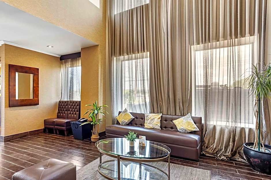 Best Western Plus Newark Airport West