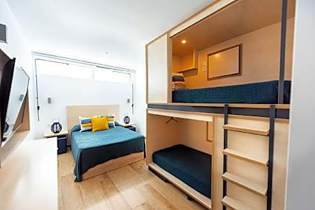 Private Room for 4 People