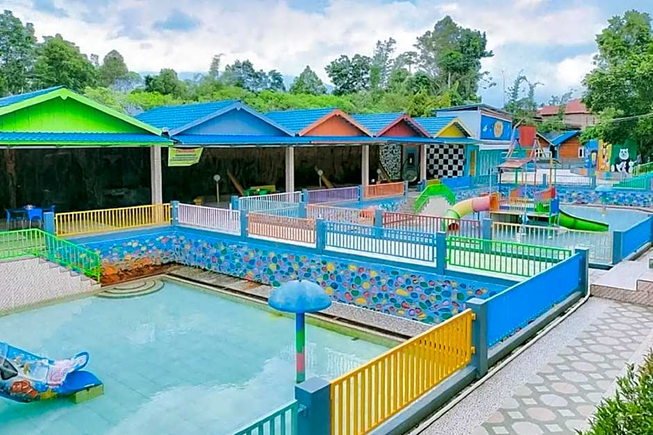 RedDoorz @ Villa Waterfun Favour Pagar Alam